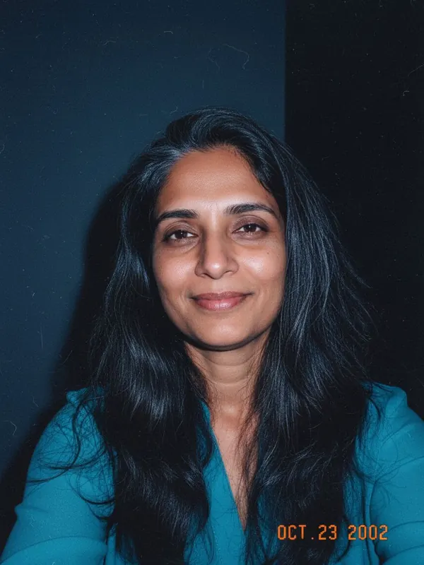 Digicam Flash — AI-generated model, woman, mid-40s